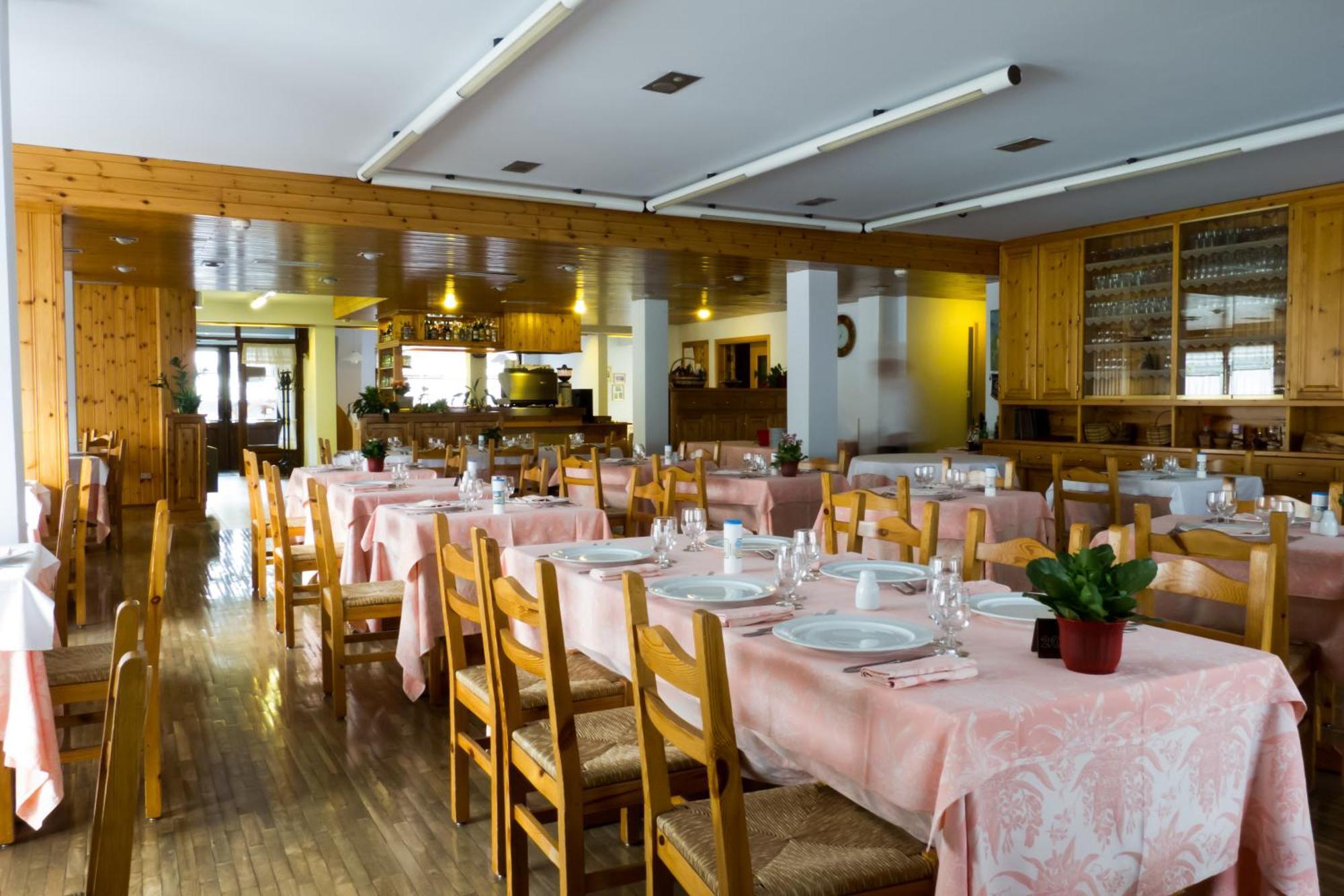 Hotel Valdotain Villeneuve Exterior photo